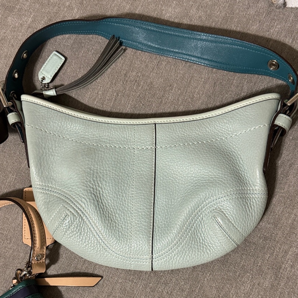 Coach bundle - Picture 4 of 4